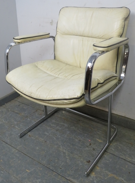 A mid-century desk chair in the manner of Peiff, upholstered in cream leather with black piping, - Image 2 of 4