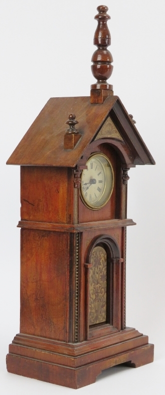 A novelty mahogany clock tower mantle clock, late 19th/early 20th century. Key included. 36.7 cm - Bild 2 aus 4