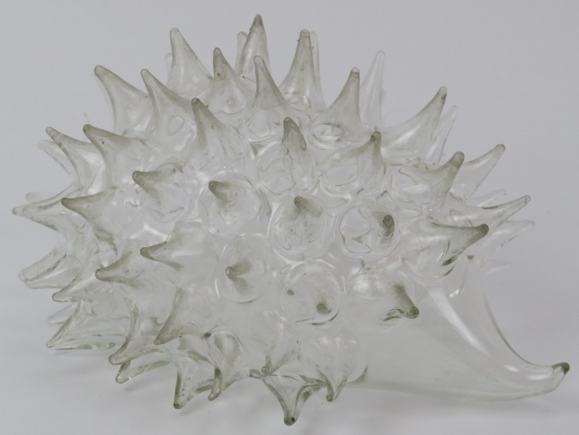 A clear pyrex glass hedgehog designed by Vera Liskova, circa 1960s/70s. 15.5 cm length. Condition