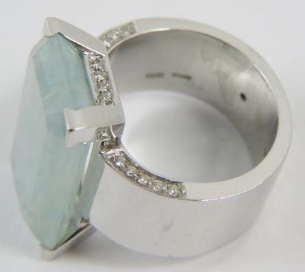 H Stern 18ct white gold, aquamarine and diamond dress ring, the milky aquamarine approximately - Image 4 of 6