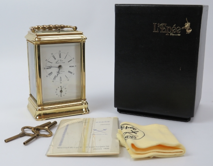 A French L'Epee brass repeater carriage clock, 20th century. Dial signed ‘L’Epee Fondee en 1839 - Image 6 of 6