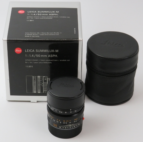 A Leica Summilux-M 1:1.4 50mm ASPH E46 black camera lens. Caps, case and box included. Serial - Image 4 of 4