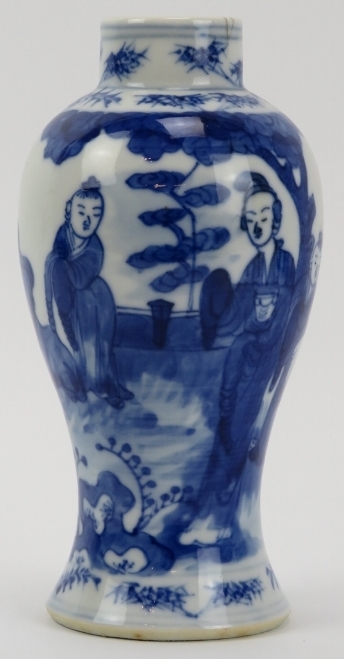 Two Chinese blue and white porcelain ginger jars and a meiping vase, late 19th/early 20th - Bild 2 aus 4