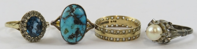 A 9ct yellow gold ring set with a turquoise bead; a blue topaz and diamond cluster ring; a pearl - Image 2 of 3