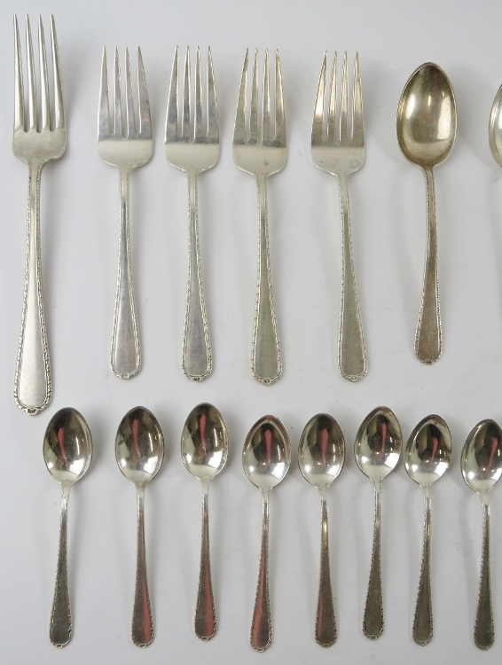 A mixed lot of International Sterling Pine Tree flatware including various spoons, forks and a - Image 2 of 5