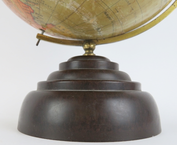 A vintage English ‘Geographica’ 10 inch terrestrial globe, circa 1920s/30s. The globe marked with - Bild 5 aus 6