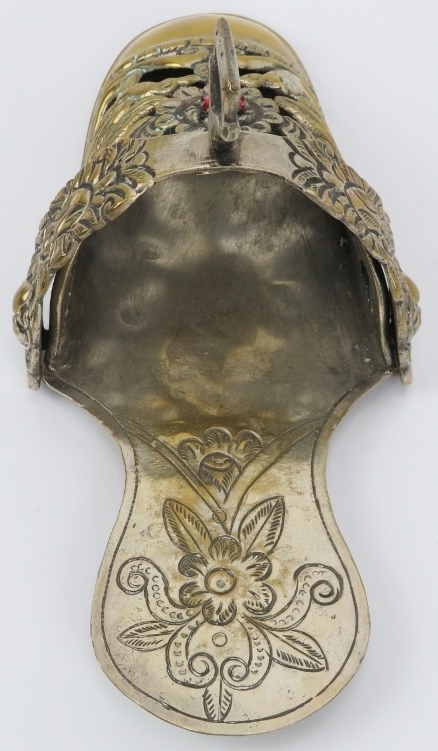 A Peruvian embossed plated brass ladies stirrup, 18th/19th century. Of slipper form, decorated - Image 4 of 5