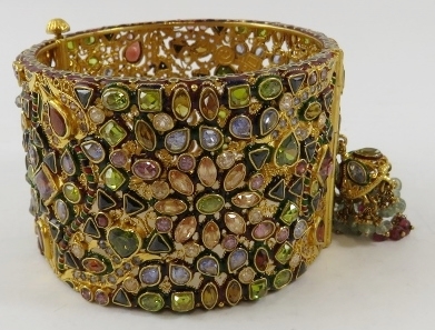 A decorative 22ct gold Indian wide hinged bangle, of openwork design all over set with facet cut - Image 3 of 7