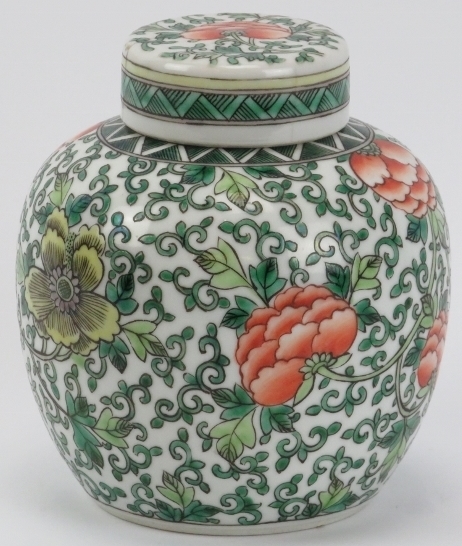 A Chinese famille verte ginger jar, late 19th/early 20th century. Overglaze decorated with flowers - Image 2 of 5