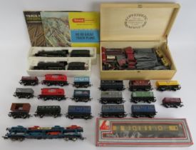 Toys and Models: A group of vintage 00 Gauge Hornby, Lima and 000 N Gauge Lone Star Locos