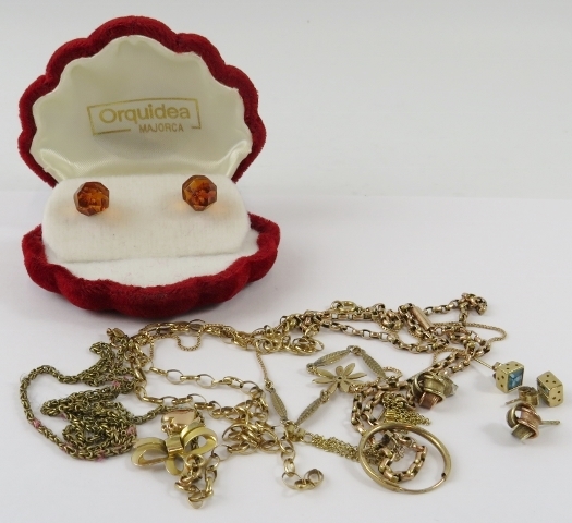 Miscellaneous yellow precious metal items, to include chains, earrings, bangle, most testing 9ct. - Image 2 of 2