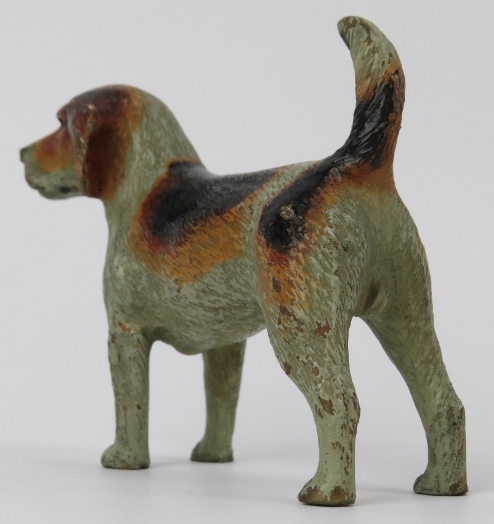 A cold painted bronze figure of a beagle hound dog, early/mid 20th century. Possibly Austrian. 9 - Bild 3 aus 4