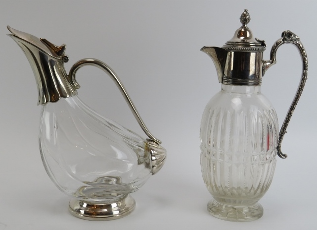 Two glass decanter with silver plated mounts and two silver Whisky and Brandy labels. Comprising a - Image 3 of 4