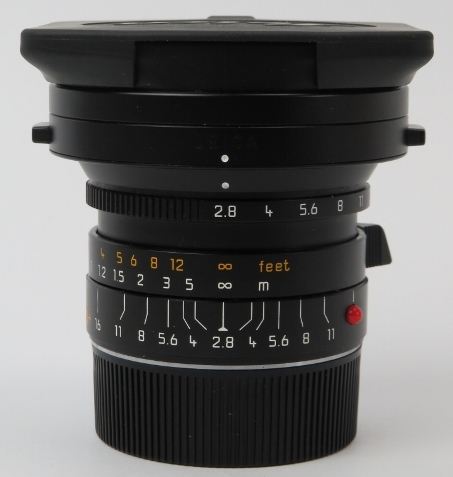 A Leica Elmarit-M 1:2,8 / 24mm ASPH E55 black camera lens. With lens hood (12592) for M 24mm f/2.8 + - Image 2 of 4