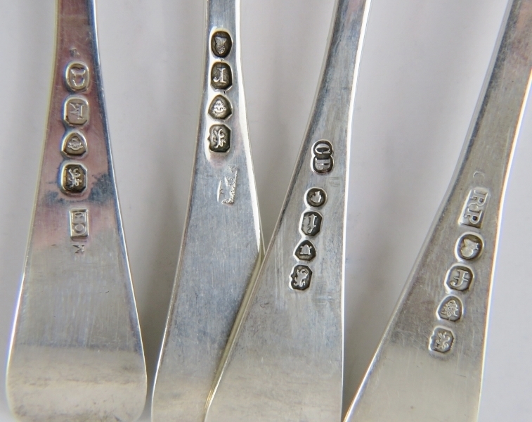 Harlequin set of 8 silver dessert forks, mainly George IV, all hallmarked for London, mixed - Image 3 of 3
