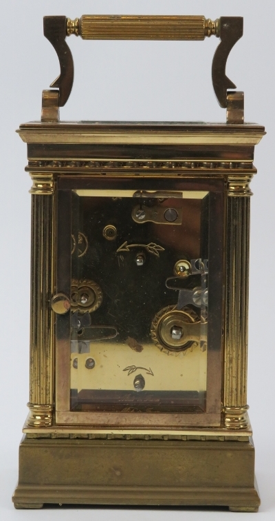 A French L'Epee brass carriage clock, 20th century. Frame with corner columns, dial signed ‘L’Epee - Image 3 of 6