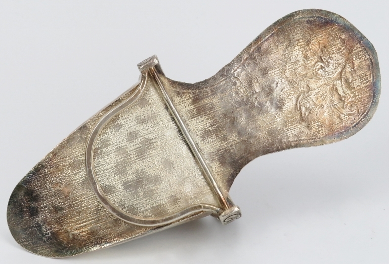 A Peruvian plated copper ladies stirrup, 19th century. Of slipper form, repoussé decorated with - Image 4 of 4