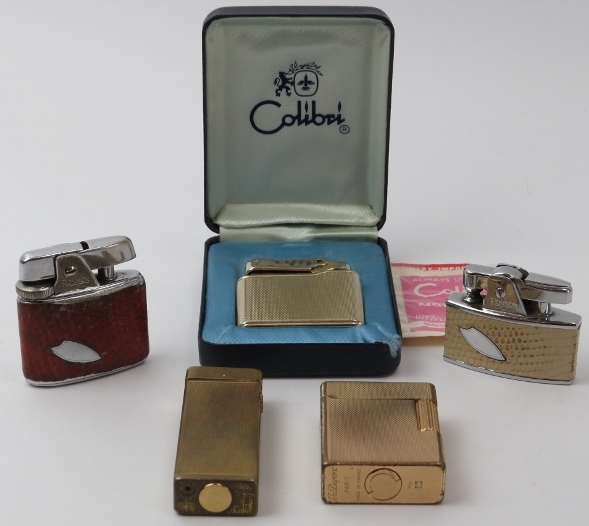 A group of vintage lighters. Makers include Ronson, S.T. Dupont, Dunhill and Colibri. (5 items). - Image 2 of 4