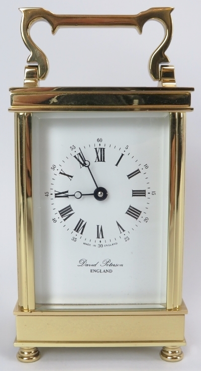 An English David Peterson brass eleven jewels carriage clock. Key included. 13 cm height. - Bild 2 aus 4