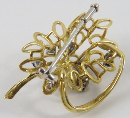 A pretty sapphire and diamond abstract floral brooch, set in yellow and white metals testing as 18ct - Image 3 of 4