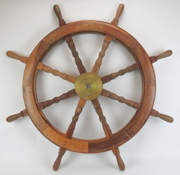 Maritime: A large oak and brass eight spoke ship’s wheel, probably late 19th/early 20th century. 107 - Image 2 of 2