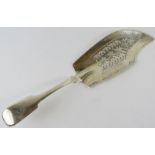 William IV silver fish slice with pierced blade, hallmarked for London 1830, maker Robert Hennell