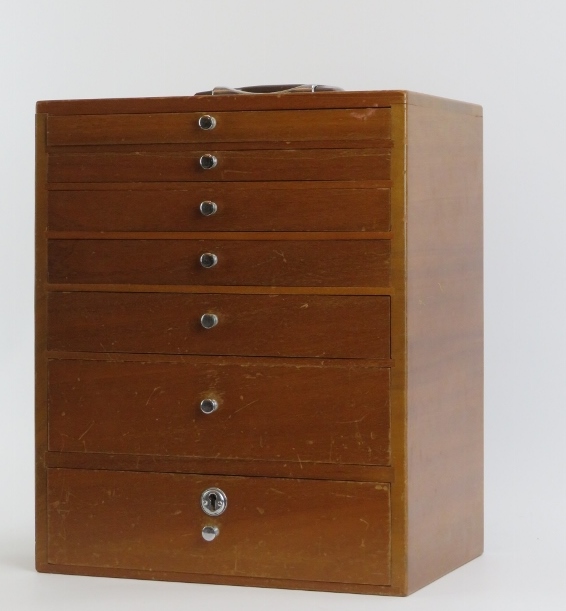A vintage dentist’s walnut cabinet. With seven graduated draws, the top four compartmented. 41 cm - Image 3 of 3