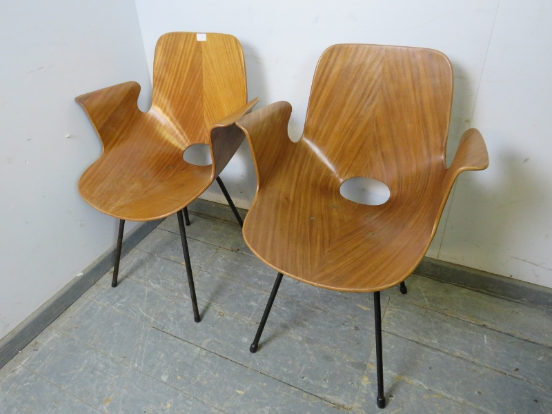 A pair of mid-century 1950s Italian ‘Medea’ armchairs by Vittorio Nobili for Fratelli Tagliabue, the - Image 2 of 4