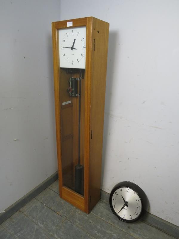 A vintage beech cased electric wall clock set by Gent of Leicester, comprising a master clock with - Image 2 of 5