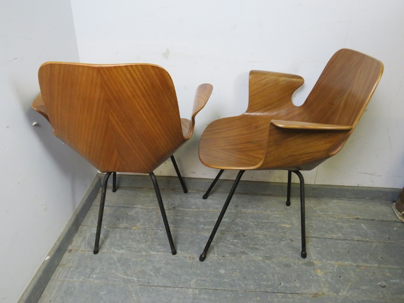 A pair of mid-century 1950s Italian ‘Medea’ armchairs by Vittorio Nobili for Fratelli Tagliabue, the - Image 3 of 4