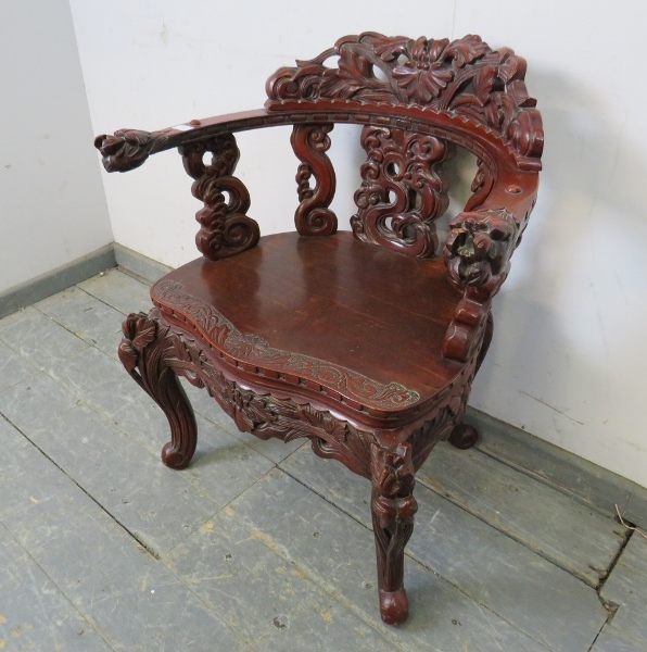 An antique Chinese lacquered tub chair, having intricately carved & pierced backrest in high relief, - Bild 2 aus 4