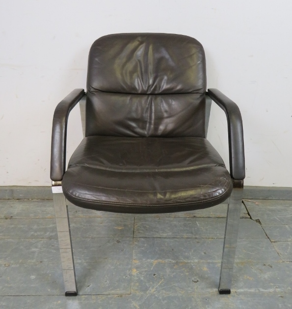 A vintage desk chair by Klober, upholstered in supple brown leather, on chrome supports. H85cm W61cm - Bild 2 aus 4