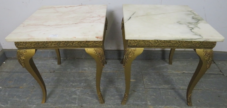 A pair of vintage giltwood side tables, having loose white marble tops, on bases with friezes - Image 2 of 3