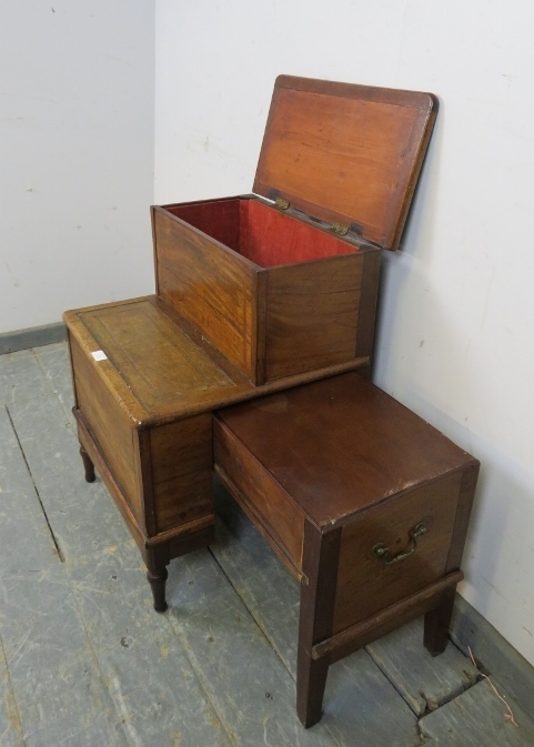 A set of Edwardian mahogany library steps, having inset gilt tooled brown leather treads and - Bild 4 aus 4