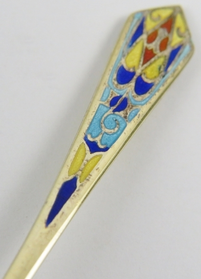 A boxed set of six silver gilt and enamel demitasse spoons with art nouveau decoration. Hallmarked - Image 5 of 5