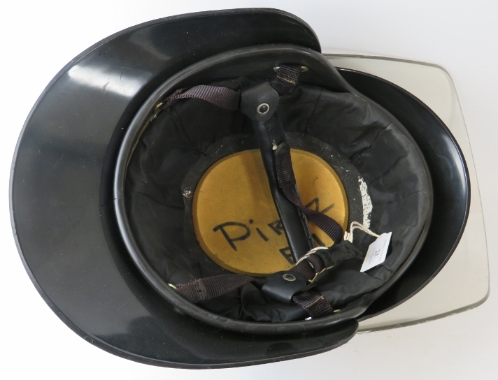 A 1980s Panama Fire Service black ABS fire helmet with visor - Image 5 of 5