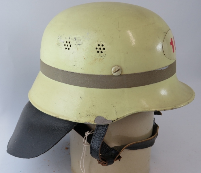 A 1970s West German Hamburg (16) Fire Service white steel helmet with leather neck cowl. - Image 2 of 3
