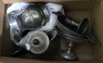 A quantity of curtain cornice pole rings and pewter wares, including a tankard