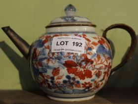 An antique Chinese 18th century Qianlong Imari palette teapot