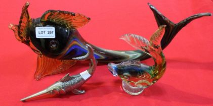 Two Murano glass fish together with a metal swordfish ((3)