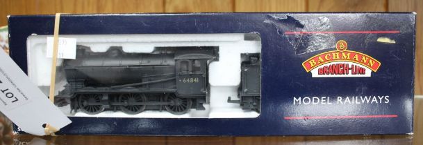 Bachmann Branch-Line Model Railways, 1:76/00, J39 Black L/crest stepped tender weathered, 31-864