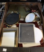 A quantity of mainly brass photograph frames