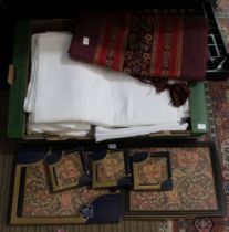 Box of linen & coasters