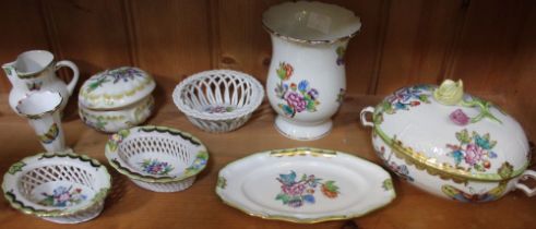 A collection of nine porcelain "Herend" items in Victoria pattern, includes a vase 12cm high, a lidd