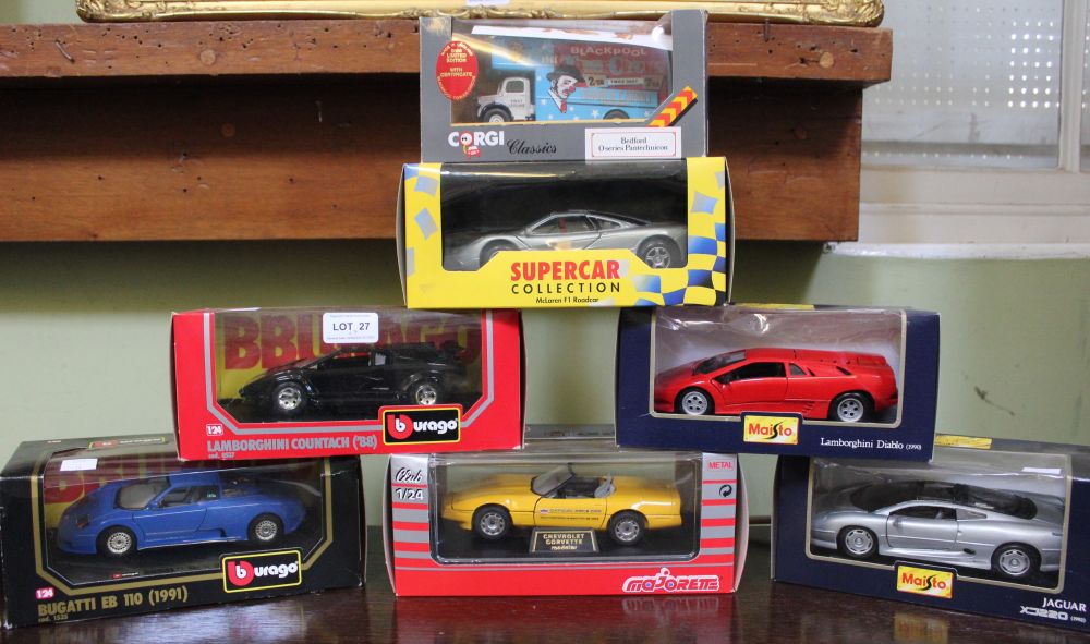 Seven 1:24 boxed model vehicles to include Lamborghini, Bedford Q Series van Corgi classic etc