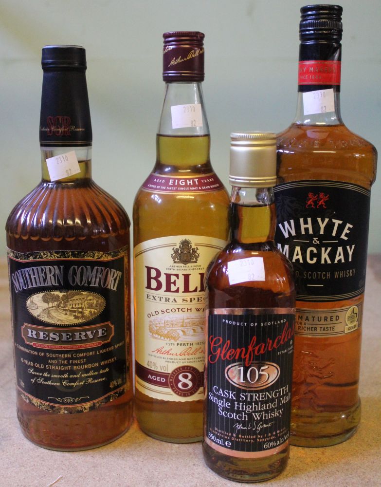 Whyte & Mackay blended Scotch Whisky, 1 bottle Southern Comfort Reserve,