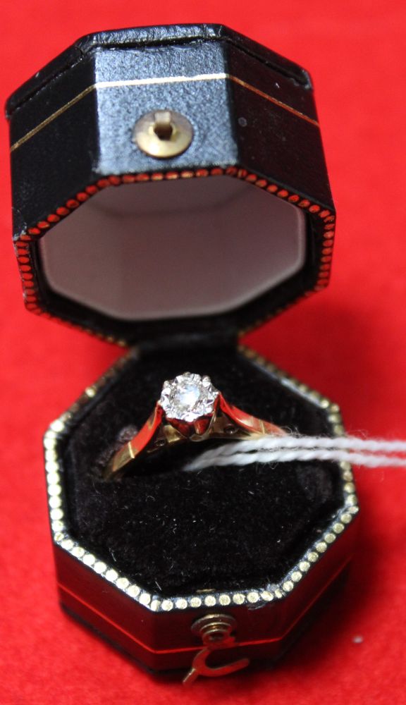 An 18ct gold diamond solitaire ring, gross weight 3g, (in a black ring box) - Image 2 of 2