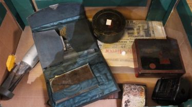 Gentleman's collectables to include militaria