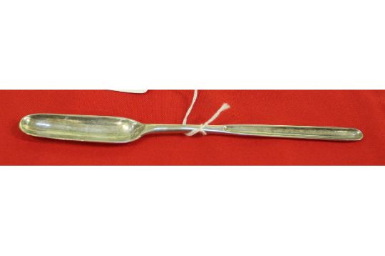 A George III silver marrow scoop, London 1773, 42g - Image 1 of 2