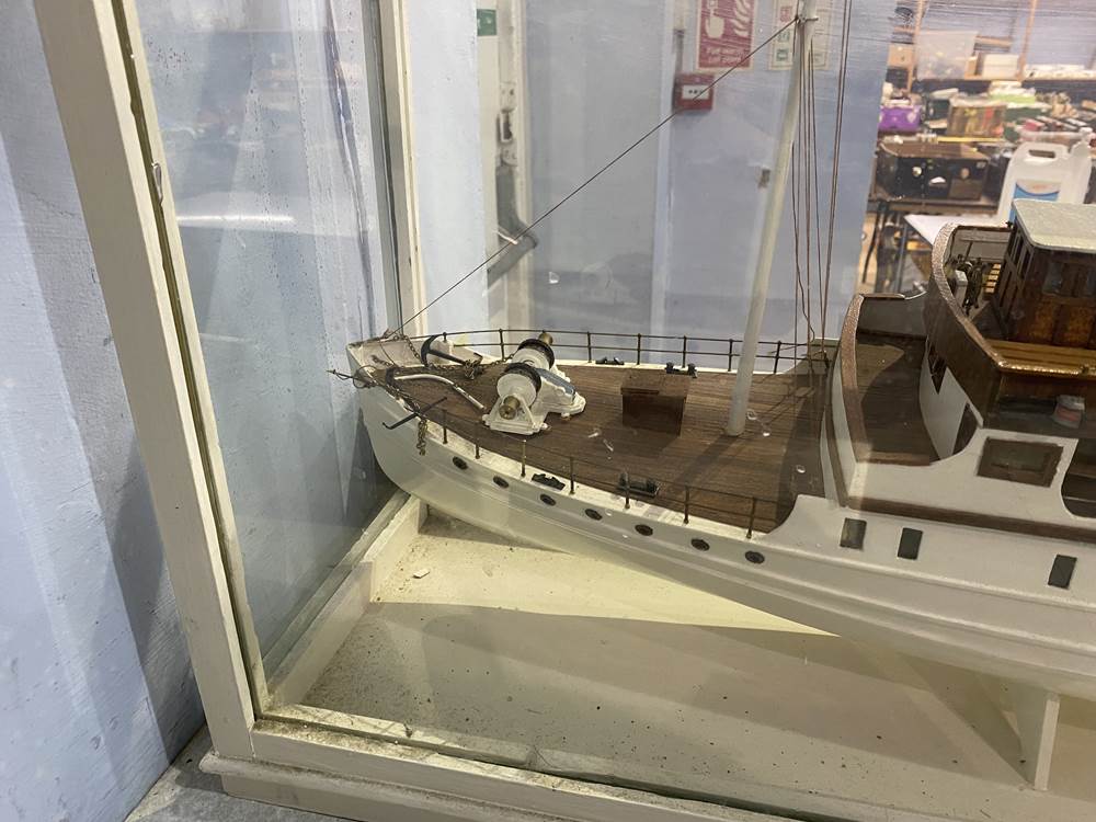 A cased model of a steamboat, L 85cm - Image 5 of 6